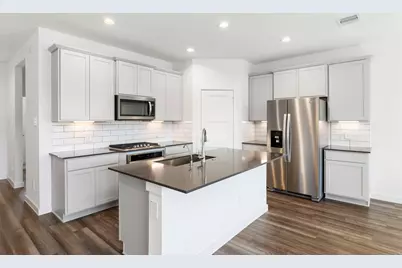 13340 Bear Creek Court, Conroe, TX 77384 - Photo 7