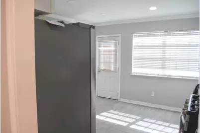 5110 Ricky Street, Houston, TX 77033 - Photo 7