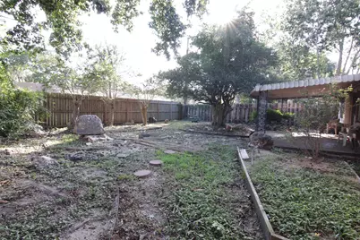 8419 Roos Road, Houston, TX 77036 - Photo 21