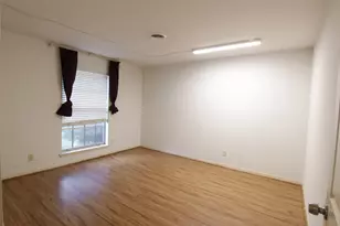 8419 Roos Rd, Houston, TX 77036 - Photo 19