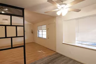 8419 Roos Rd, Houston, TX 77036 - Photo 9