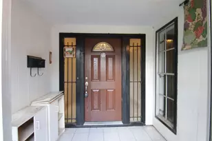 8419 Roos Rd, Houston, TX 77036 - Photo 3
