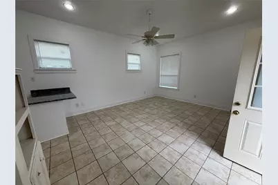 5201 Leeland Street #B, Houston, TX 77023 - Photo 5