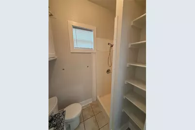 5201 Leeland Street #B, Houston, TX 77023 - Photo 9