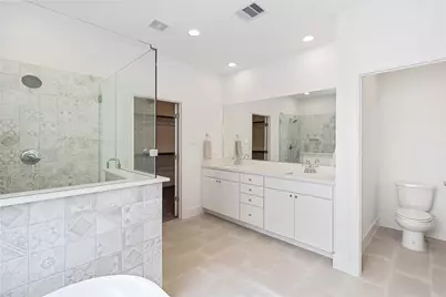 7702 West Side Villas Lane, Houston, TX 77055 - Photo 17