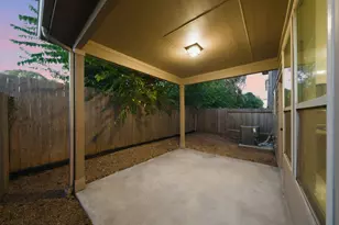 8663 Cedardale Park Dr, Houston, TX 77063 - Photo 21