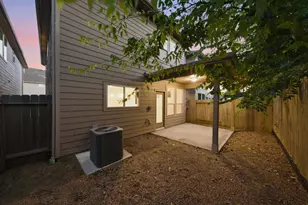 8663 Cedardale Park Dr, Houston, TX 77063 - Photo 3