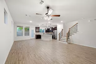 8663 Cedardale Park Dr, Houston, TX 77063 - Photo 5