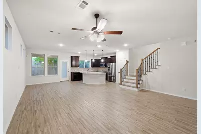8663 Cedardale Park Drive, Houston, TX 77063 - Photo 9