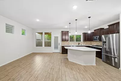 8663 Cedardale Park Drive, Houston, TX 77063 - Photo 11