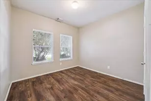 6830 Arbor Hollow Ln, League City, TX 77539 - Photo 7