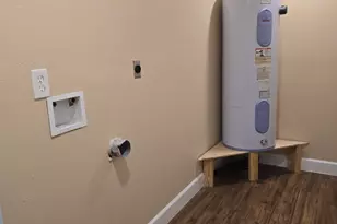 2023 Barnsley Ln, Houston, TX 77088 - Photo 9