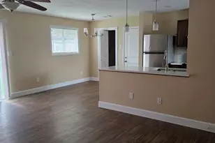 2023 Barnsley Ln, Houston, TX 77088 - Photo 15