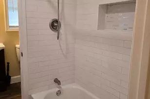 2023 Barnsley Ln, Houston, TX 77088 - Photo 19