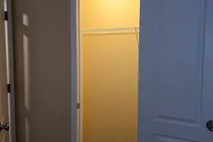 2023 Barnsley Ln, Houston, TX 77088 - Photo 17