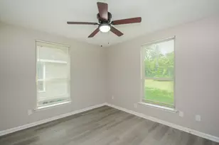 6014 Collingsworth St, Houston, TX 77026 - Photo 13