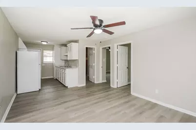 6014 Collingsworth Street #2, Houston, TX 77026 - Photo 9