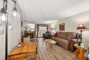 1515 Sandy Springs Rd, Houston, TX 77042 - Photo 9