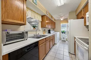 1515 Sandy Springs Rd, Houston, TX 77042 - Photo 5