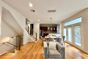 1910 Woodbury St, Houston, TX 77030 - Photo 9