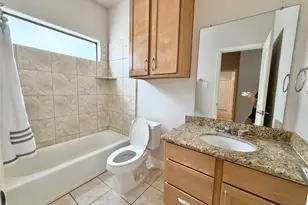 1910 Woodbury St, Houston, TX 77030 - Photo 23