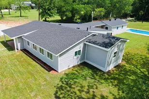 690 N Barbee St, Lovelady, TX 75851 - Photo 35