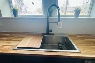 690 N Barbee St, Lovelady, TX 75851 - Photo 19