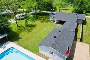 690 N Barbee St, Lovelady, TX 75851 - Photo 3