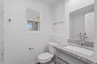 5962 Ridgeway Drive, Houston, TX 77033 - Photo 13