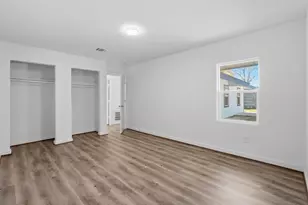 5962 Ridgeway Dr, Houston, TX 77033 - Photo 15