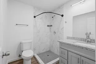 5962 Ridgeway Dr, Houston, TX 77033 - Photo 11