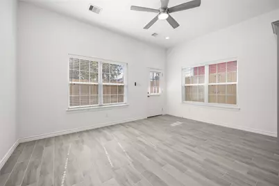 4406 Sterling Street #B, Houston, TX 77051 - Photo 11