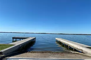 13409 W Summerchase Cir, Willis, TX 77318 - Photo 5