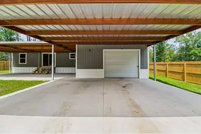 932 Sunny Drive, Livingston, TX 77351 - Photo 3