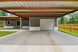 932 Sunny Dr, Livingston, TX 77351 - Photo 3