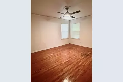 4057 Woodfox Street, Houston, TX 77025 - Photo 11