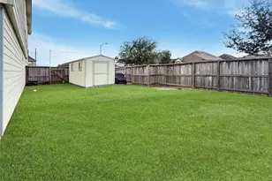 2426 Zephyr Ln, Rosenberg, TX 77471 - Photo 17