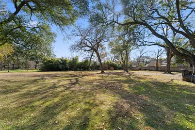 404 Lakeshore Drive, El Lago, TX 77586 - Photo 13