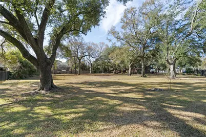 404 Lakeshore Drive, El Lago, TX 77586 - Photo 11