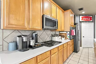 2922 Marble Falls Drive, Pearland, TX 77584 - Photo 9