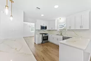 8014 Meadowcroft Dr, Houston, TX 77063 - Photo 15