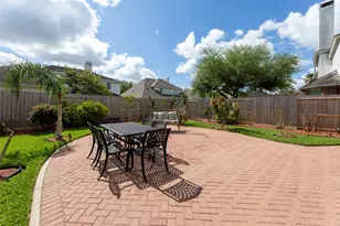 2407 Royal Palm Ct, League City, TX 77573 - Photo 41