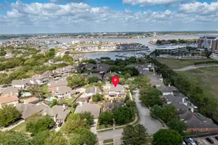 2407 Royal Palm Ct, League City, TX 77573 - Photo 7