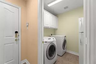 2407 Royal Palm Ct, League City, TX 77573 - Photo 17