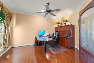 2407 Royal Palm Ct, League City, TX 77573 - Photo 11