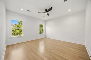 8210 Lawler St, Houston, TX 77051 - Photo 21