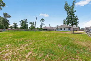 6130 Hazel Lk Dr, Conroe, TX 77303 - Photo 17