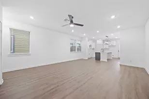 6430 Downey Ln, Rosharon, TX 77583 - Photo 9