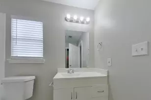 3150 Kelling St, Houston, TX 77045 - Photo 9