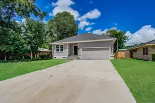 5447 N Shady Creek Dr, Houston, TX 77017 - Photo 1